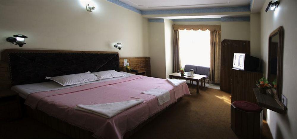 Hotel The Shivalik Manāli Exteriér fotografie